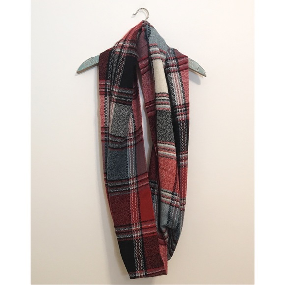 Charlotte Russe Accessories - 3 for $15 Charlotte Russe | Blanket Infinity Scarf